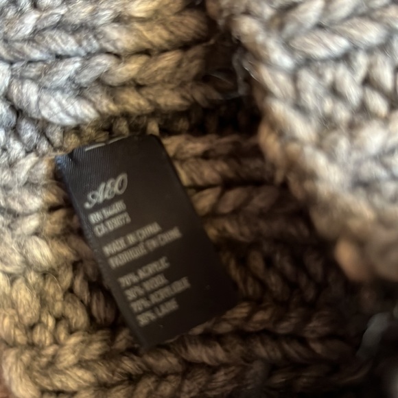 AEO Knit Beanie - Picture 3 of 3